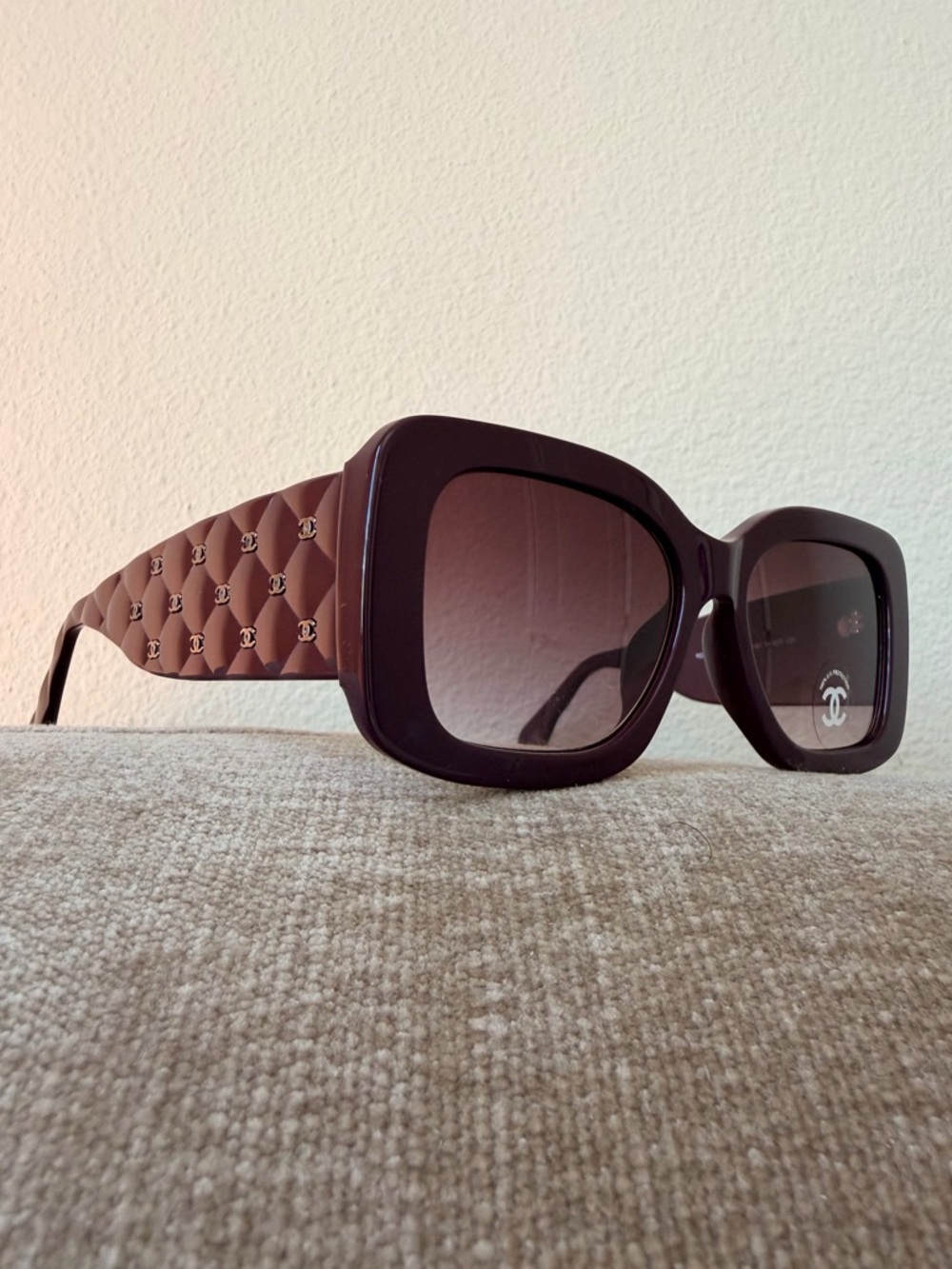 🍷Chanel Oversized Square Sunglasses Burgundy Acetate with Quilted CC Temples✨